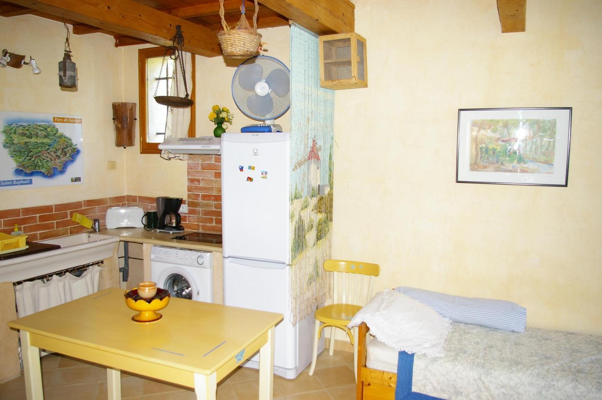 Gite La Paillote Montauroux Luaran gambar